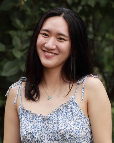 A profile picture of Cornell Writing Centers tutor Lucy Qian.