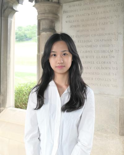 This is a profile picture of Writing Center tutor Kelly Li.